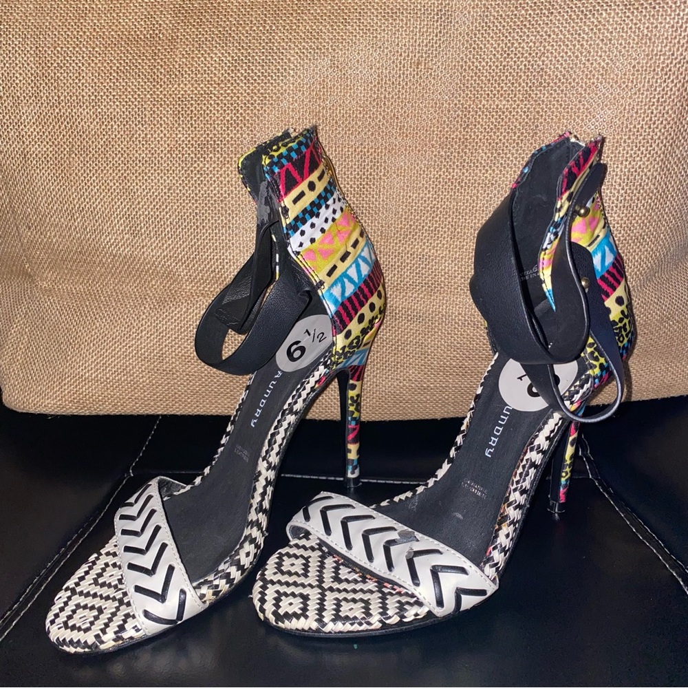 Chinese Laundry color Aztec tribal print heels